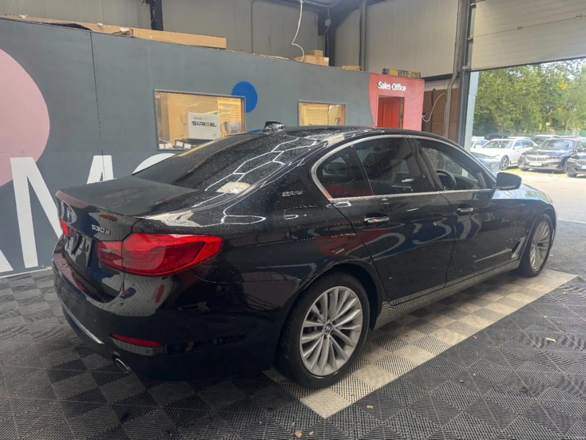 BMW 5-Series 2018 BMW 5 530E M-SPORT IPERFORMANCE - Image 3