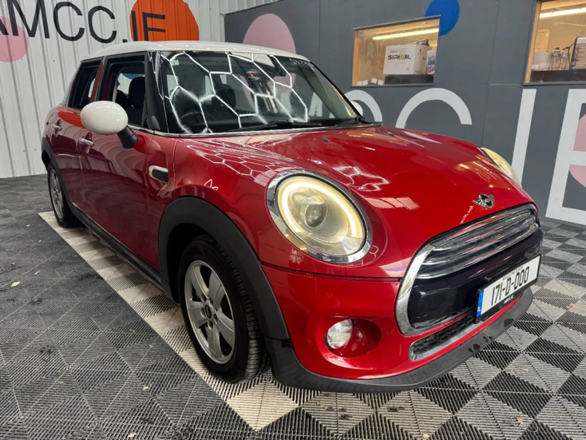 Mini Cooper 2017 MINI MINI COOPER 1.5 AUTOMATIC/ P - Image 1