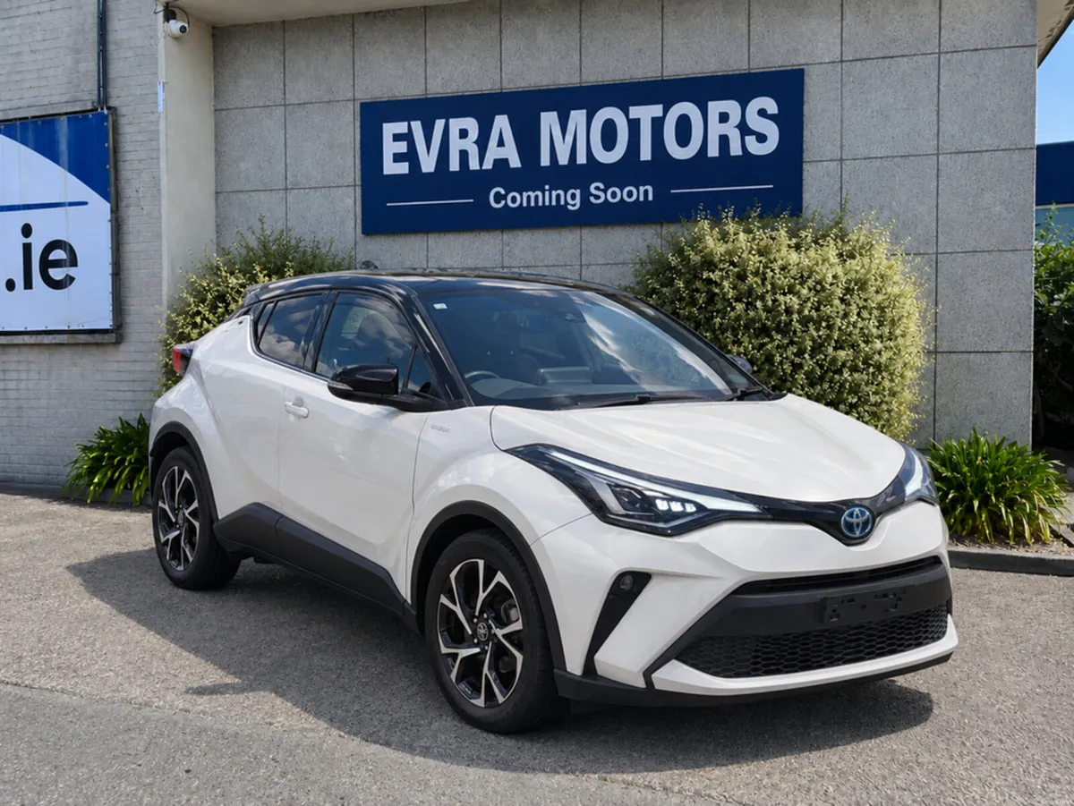 Toyota C-HR SOL AUTOMATIC HYBRID 1.8 PETROL //HIGH - Image 1