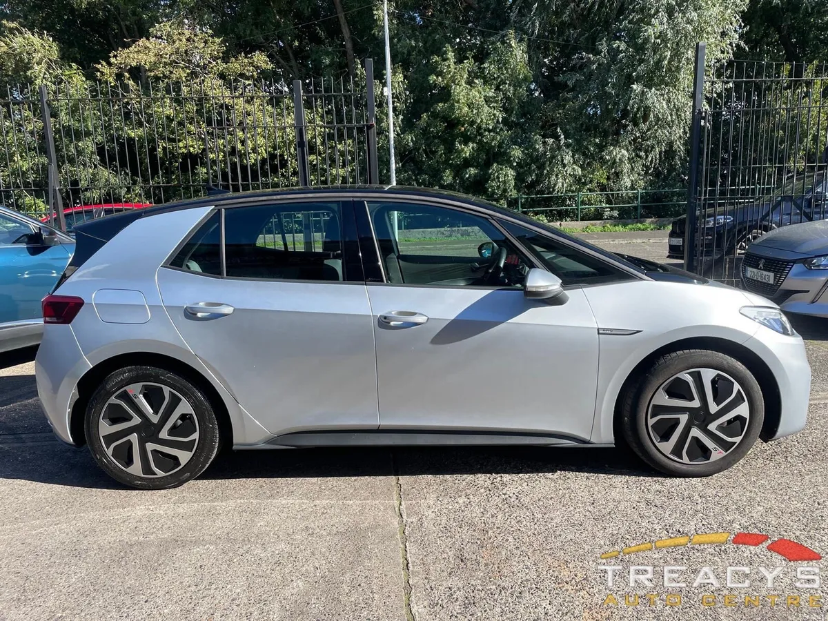 Volkswagen ID.3 2022 PRO 107KW LIFE 58KWH AUTO - Image 2