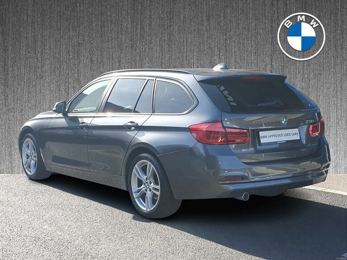 BMW 3-Series 318d SE Touring - Image 2
