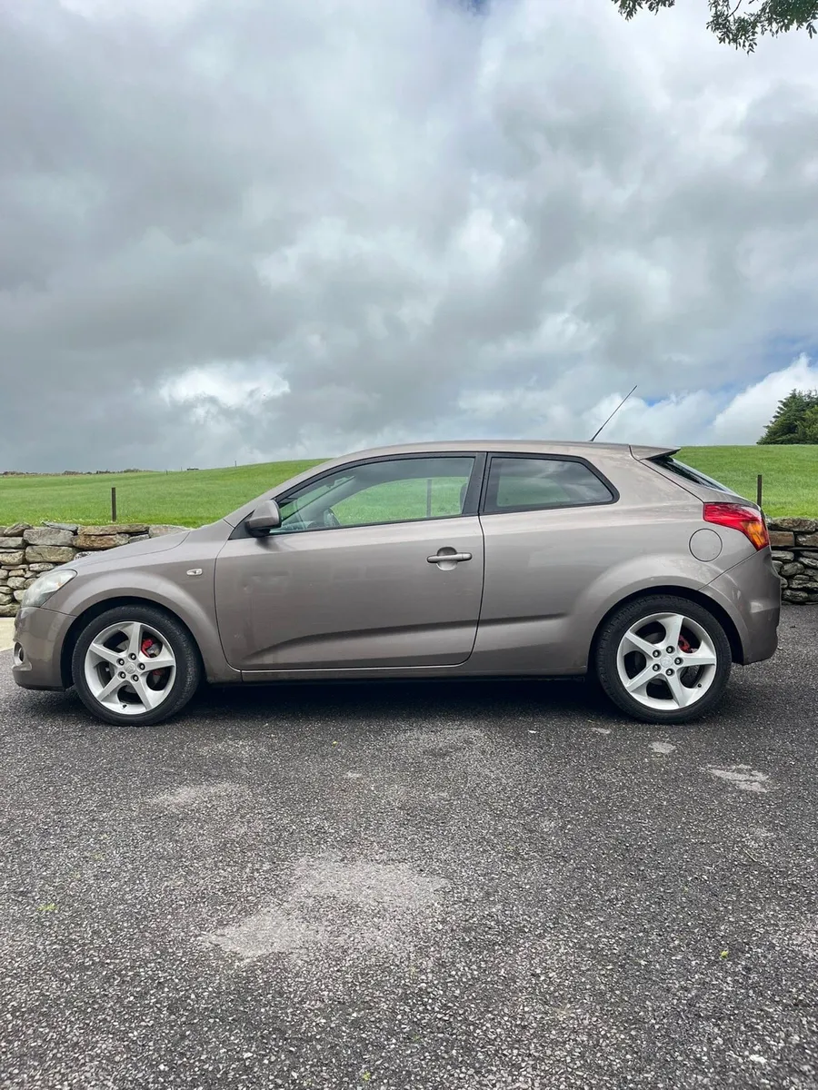 09 Kia Ceed - Image 4
