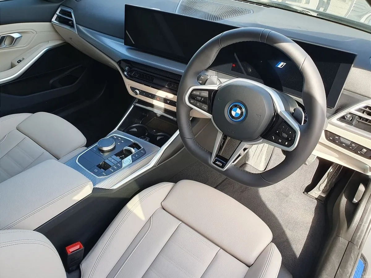 BMW 3-Series 330e M Sport Saloon - Image 6