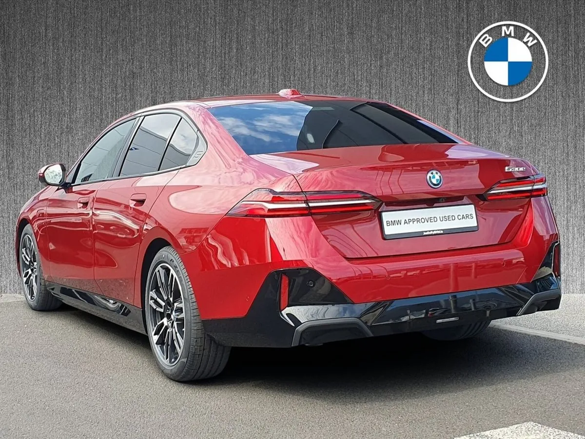 BMW 5-Series 530e M Sport Saloon - Image 2