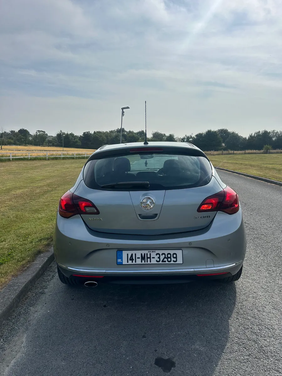Vauxhall Astra Elite 2014 NCT 06/27 - Image 4
