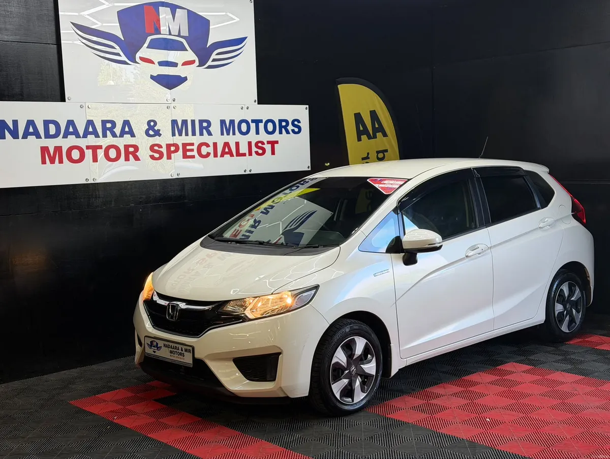 Honda Fit 2016 89 K KM WARRANTY NEW NCT 1.5 HYBRID - Image 3