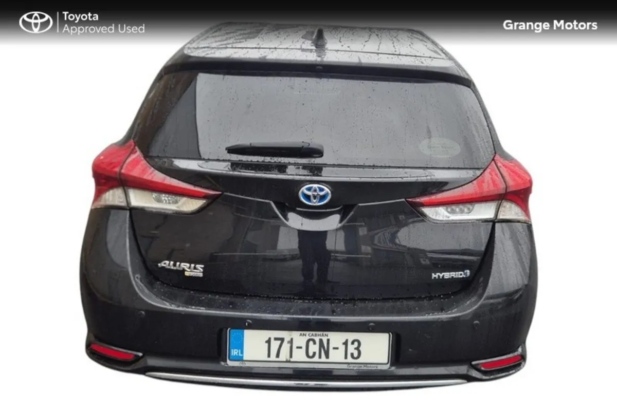 Toyota Auris 1.8 HYBRID SOL 5DR AUTO - Image 4