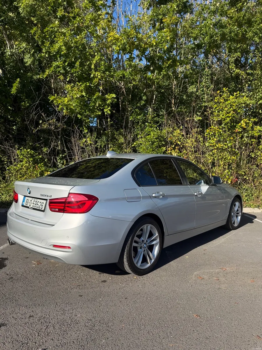 2016 BMW 320D Automatic - Image 3