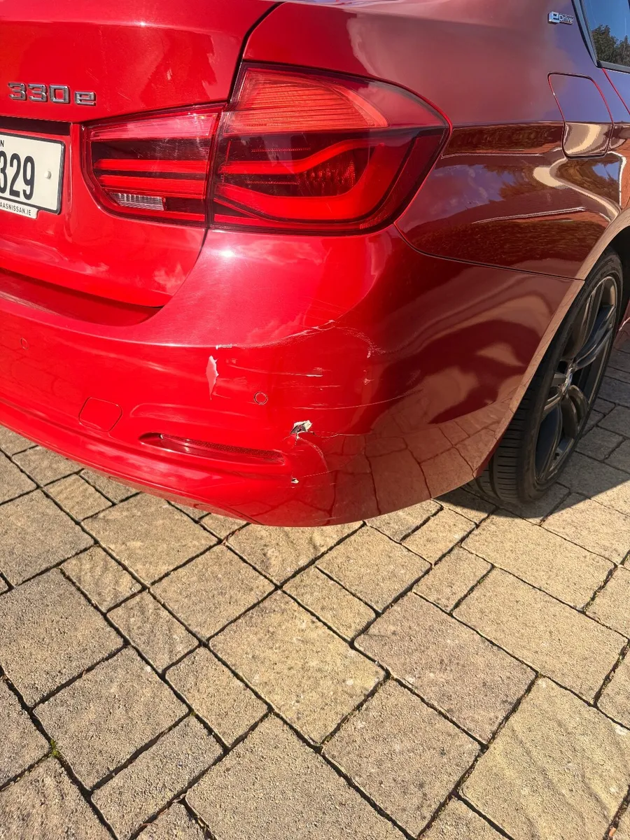 BMW 3-Series 2018 - Image 5