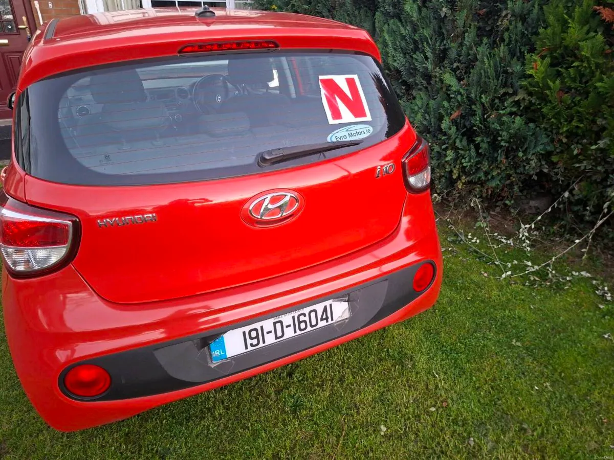 AUTOMATIC Hyundai i10 2019 1.2 SE Petrol - Image 2