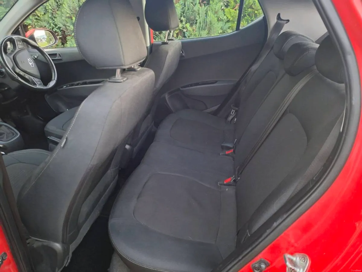 AUTOMATIC Hyundai i10 2019 1.2 SE Petrol - Image 6