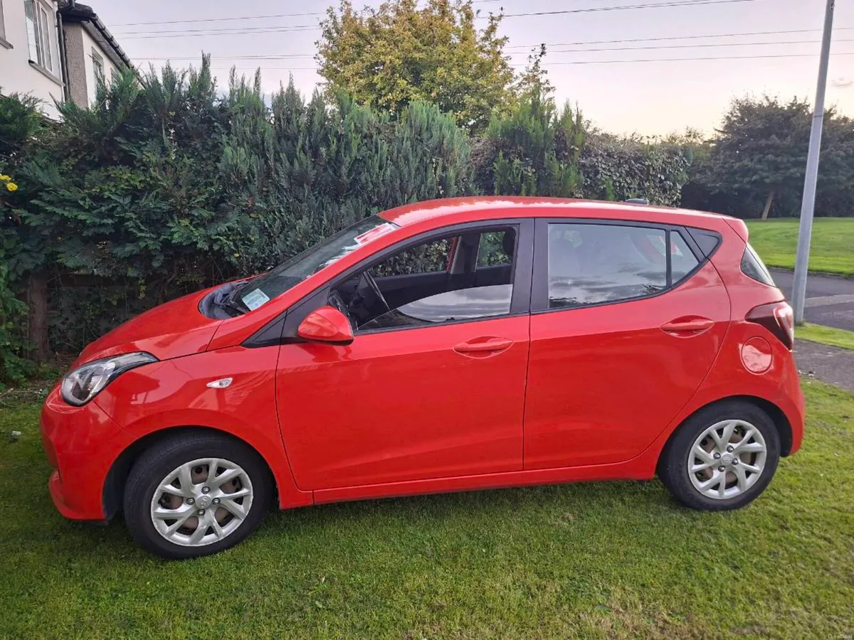 AUTOMATIC Hyundai i10 2019 1.2 SE Petrol - Image 3