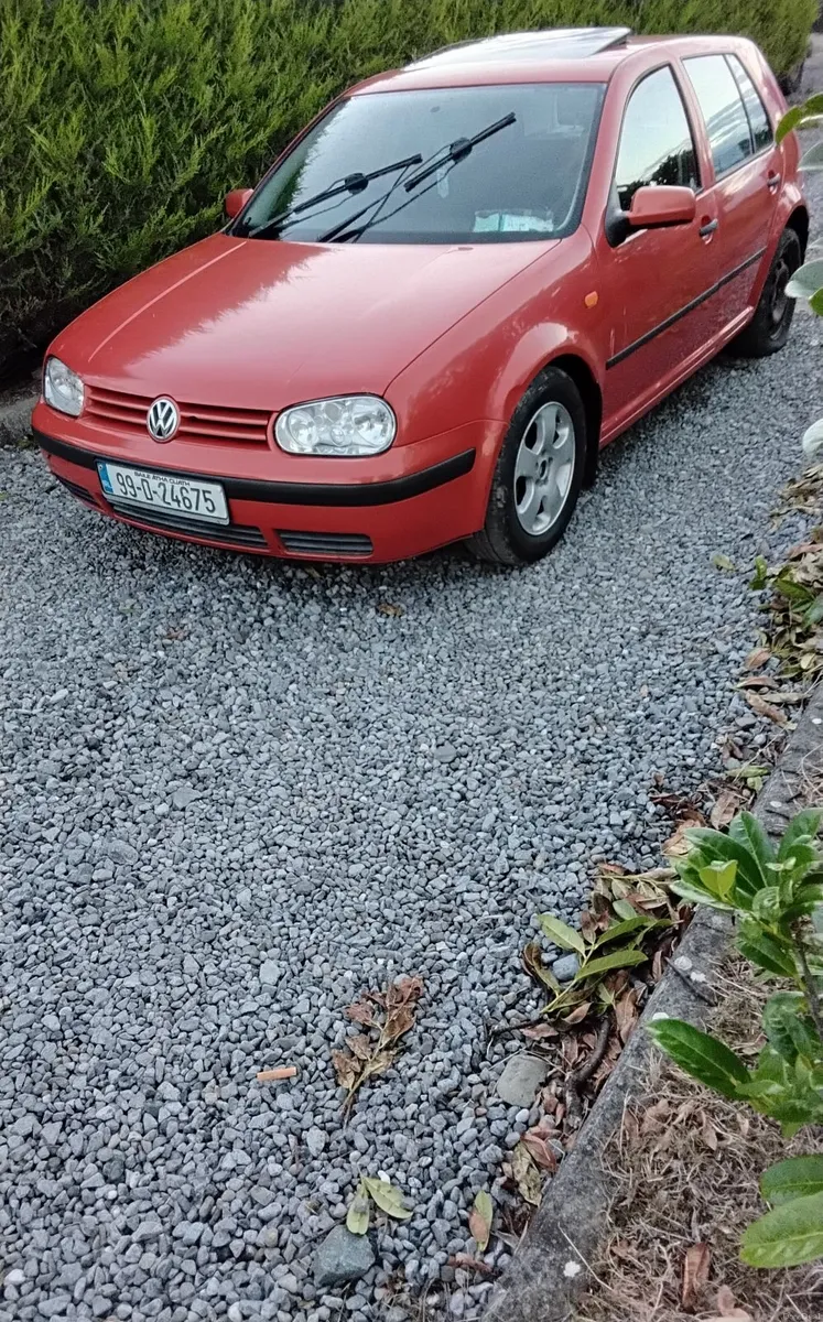 Volkswagen Golf 1.8 20v - Image 1