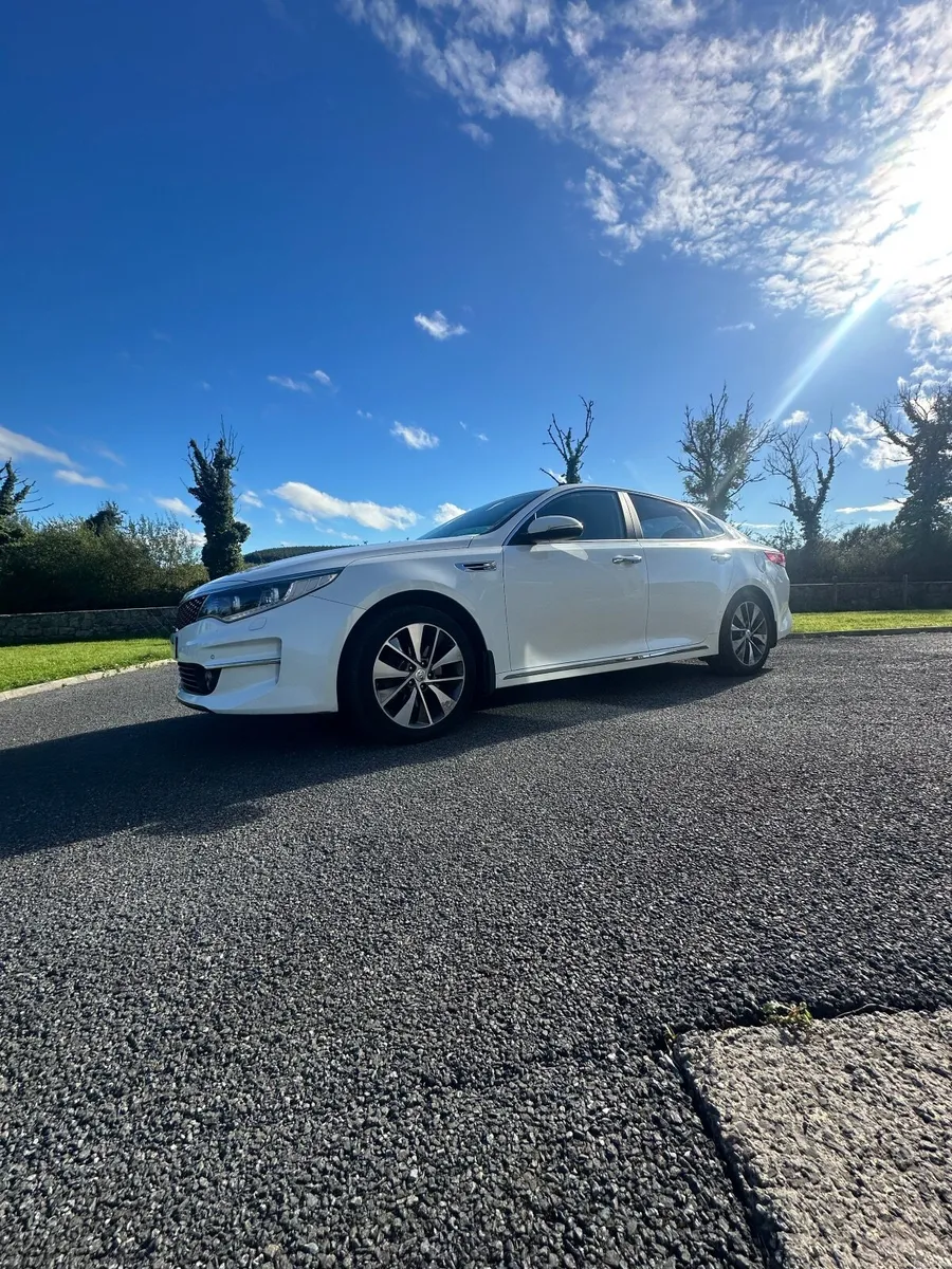 Kia Optima 2016 - Image 1