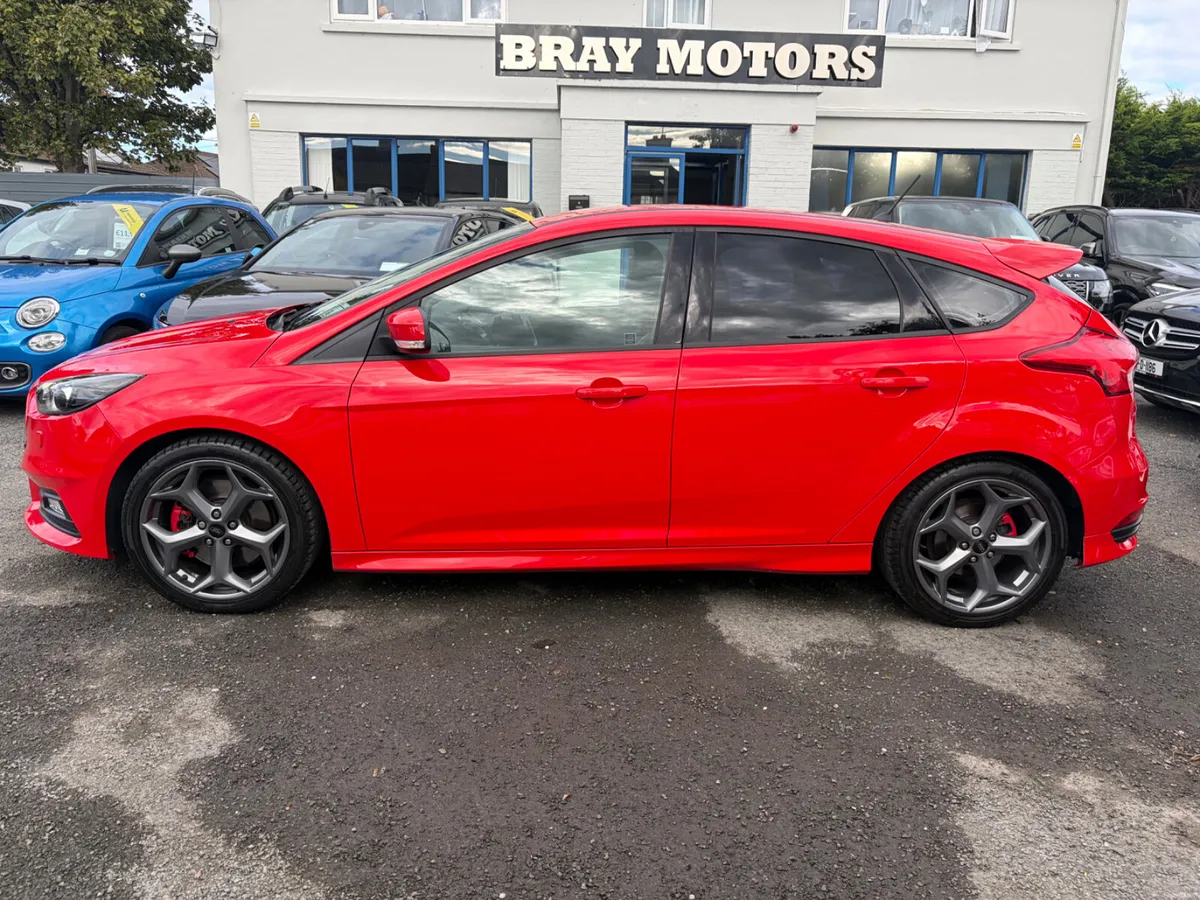 2017 FORD FOCUS ST-3 2.0 TDCi 185PS — €13,950 - Image 3