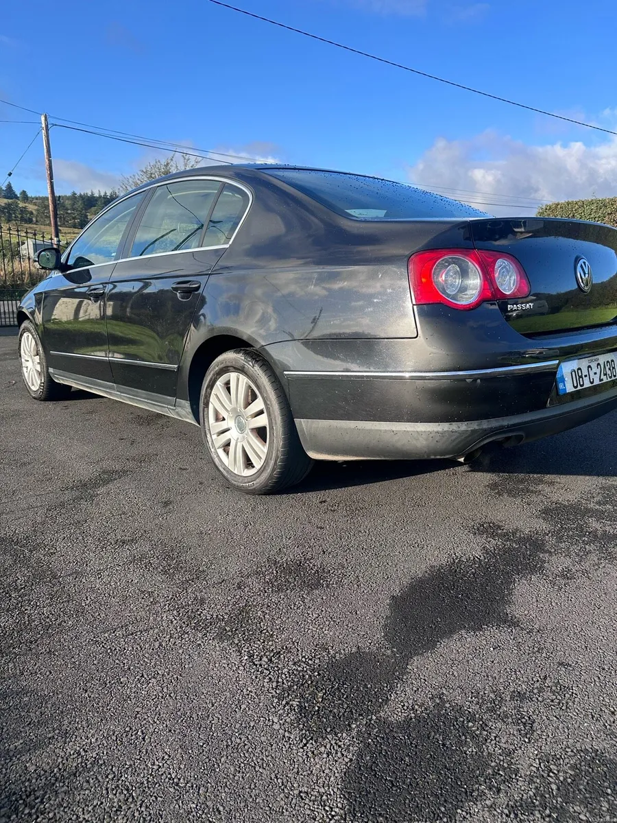 Volkswagen Passat - Image 3