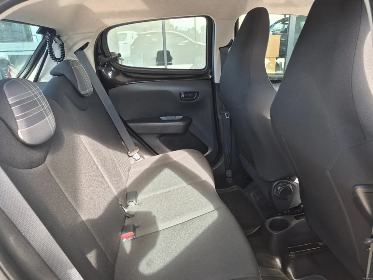 Peugeot 108 ACTIVE 1.0 68 4DR - Image 6