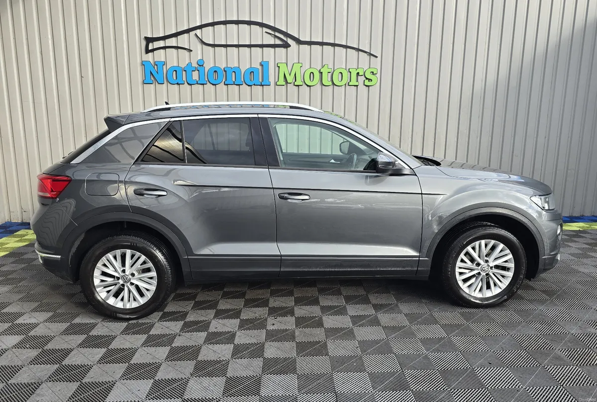 2019 Volkswagen T-Roc 1.6 TDI Design - Image 2