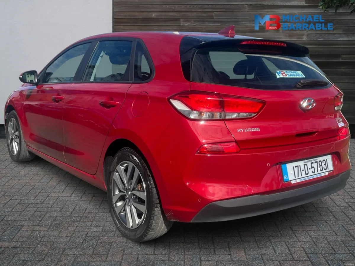 Hyundai i30 T-GDI SE 120PS 5DR - Image 3
