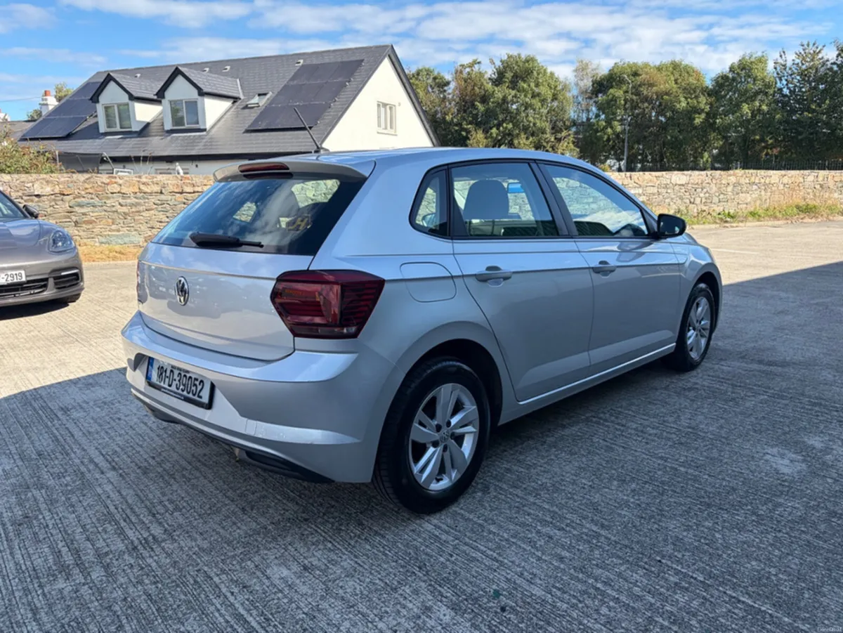 Volkswagen Polo LE 1.0 MANUAL 5SPEED 65HP 5DR - Image 3
