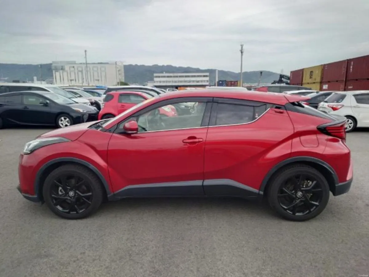 Toyota C-HR 202 G ModeNero SafetyPlus - Image 2