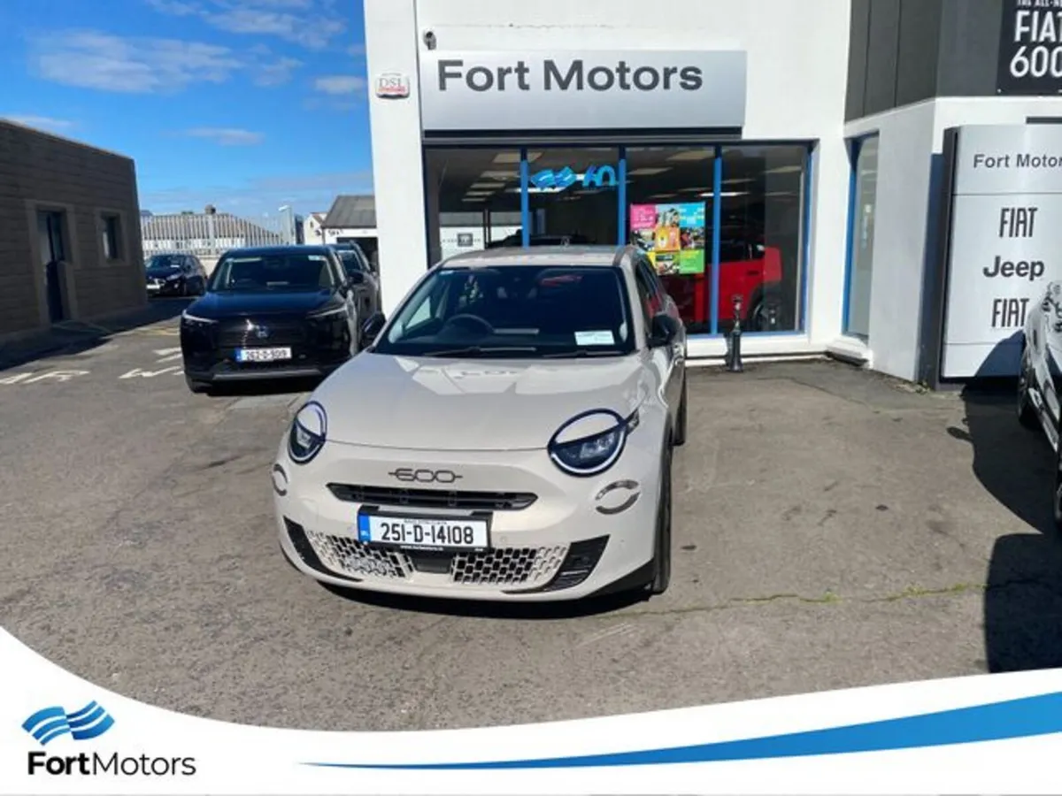Fiat 600 Dolcevita 1.2 Hybrid - Image 2