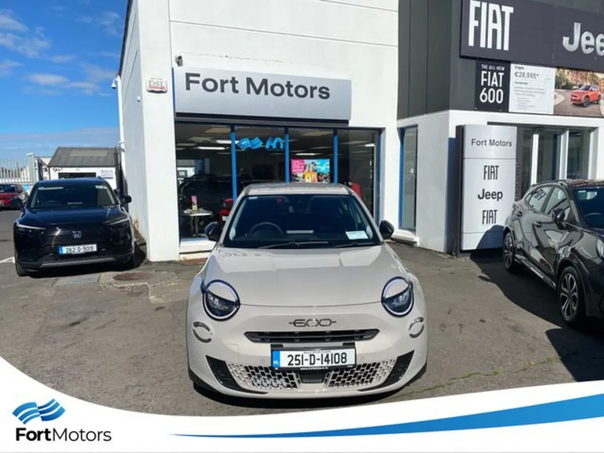 Fiat 600 Dolcevita 1.2 Hybrid - Image 4