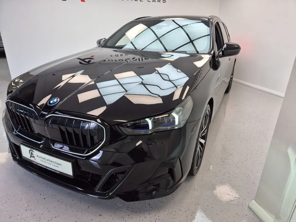 BMW 5-Series **M-SPORT PRO**TOURING** - Image 2