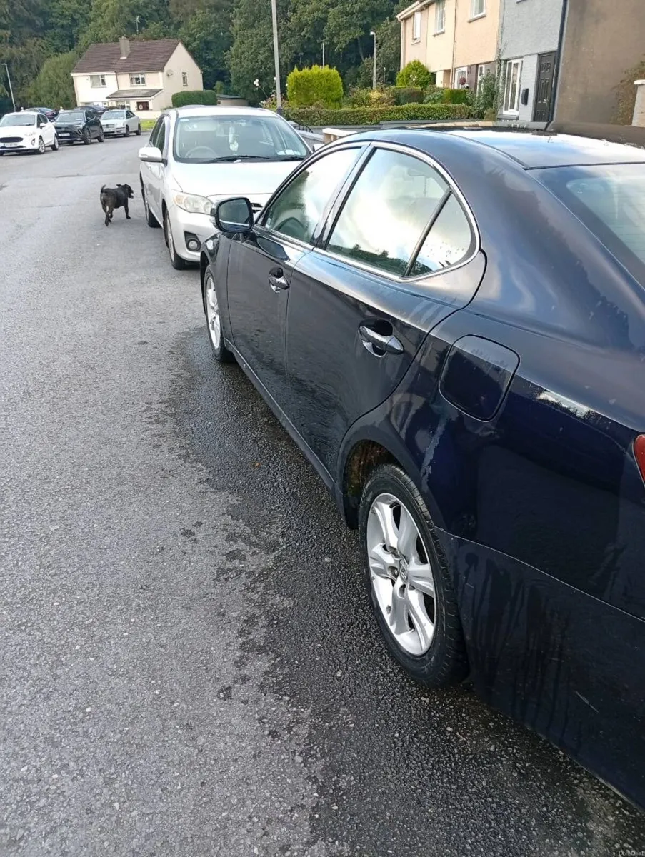 09 Lexus IS220 - Image 4