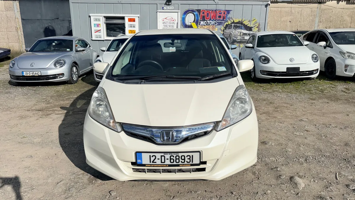2012 Honda Fit AUTOMATIC - Image 2