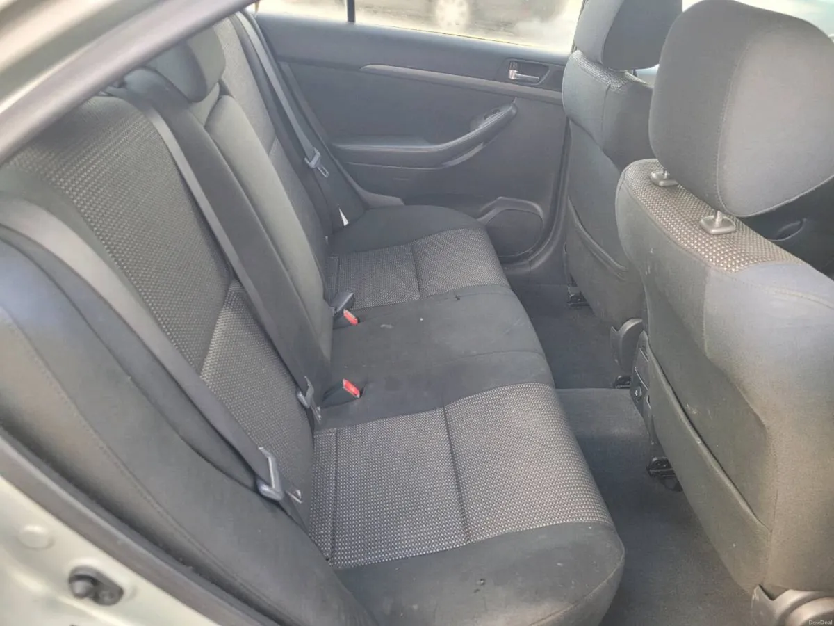 Car - Image 3