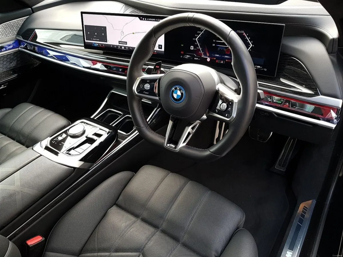 BMW 7-Series M760 xDrive - Image 6
