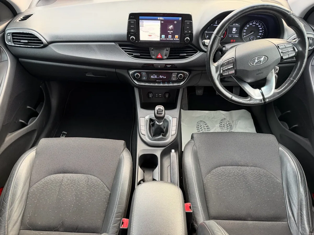 171 Hyundai i30 Deluxe plus 5DR - Image 6