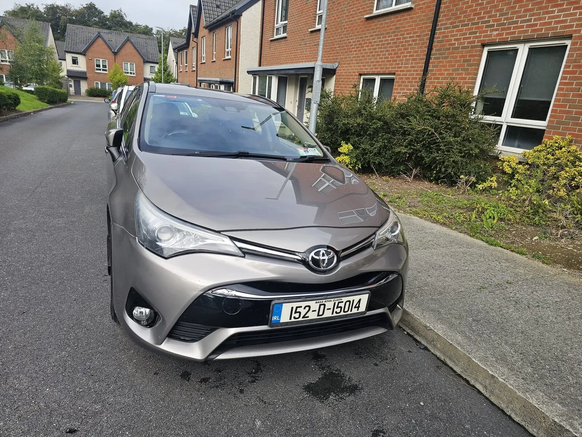 Avensis 1.6 d4d 2015 fesh NCT - Image 5