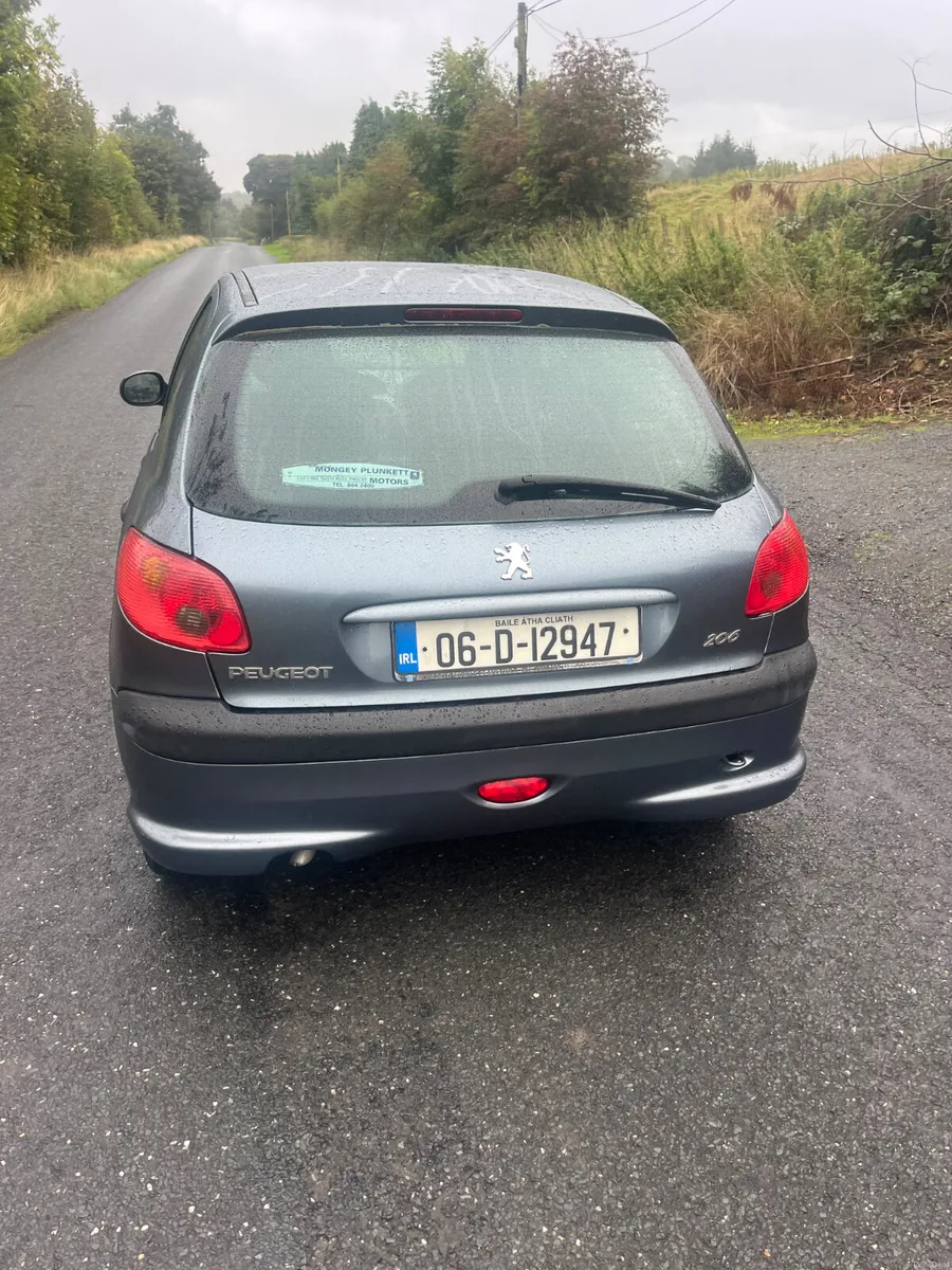 Peugeot 206  1.4 petrol - Image 1