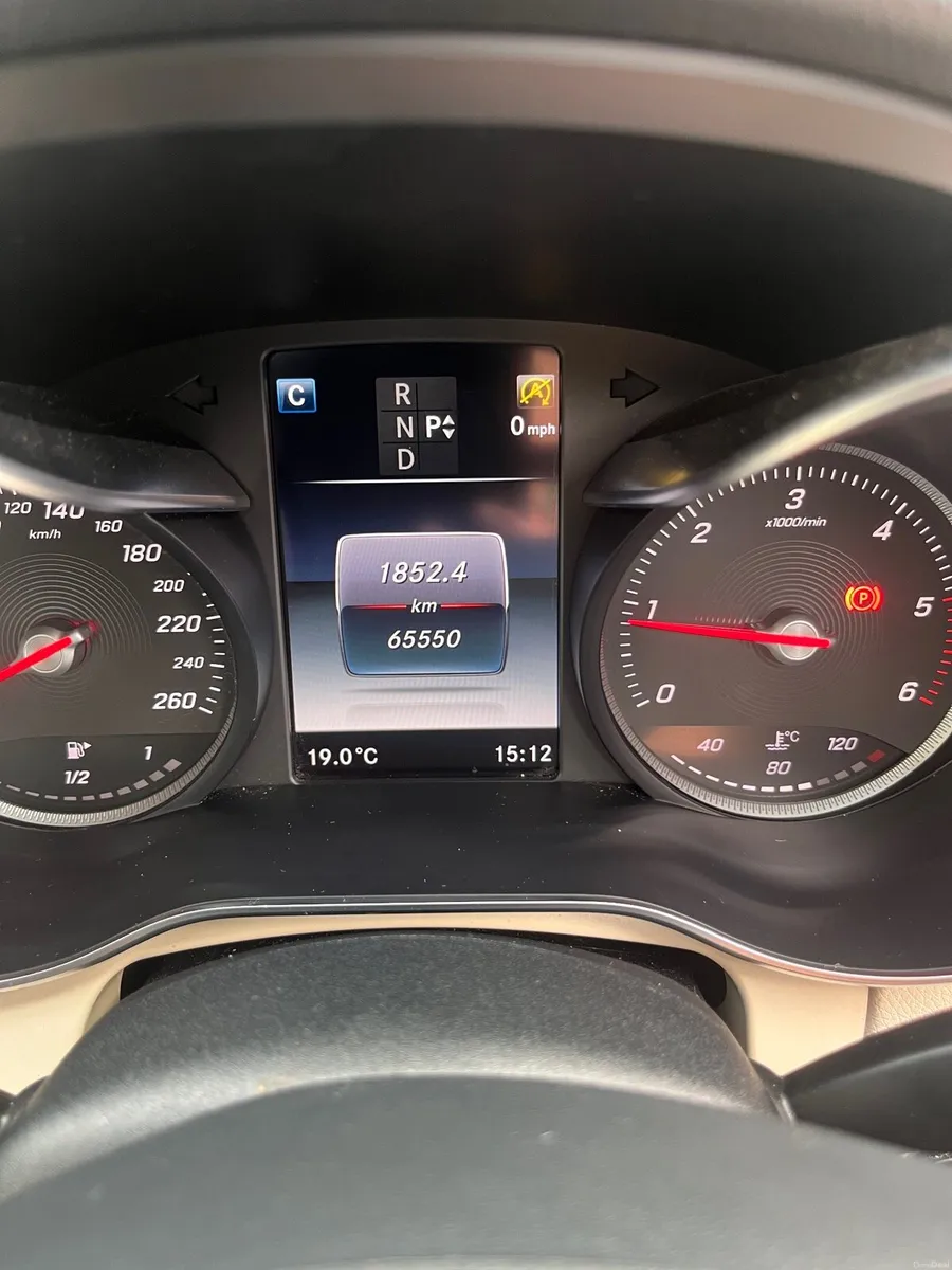 2018 Mercedes-Benz C180d Avantgarde (Low Mileage) - Image 5