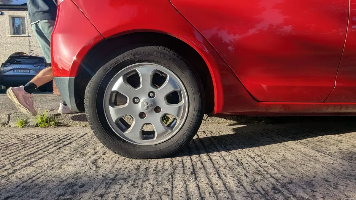Mitsubishi Colt 2010 - Image 2