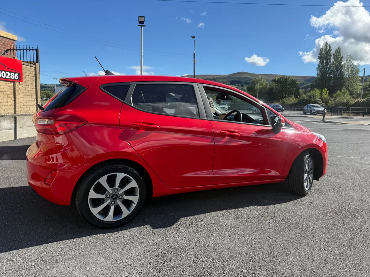 211 Ford Fiesta  * €73 p/w - Image 3