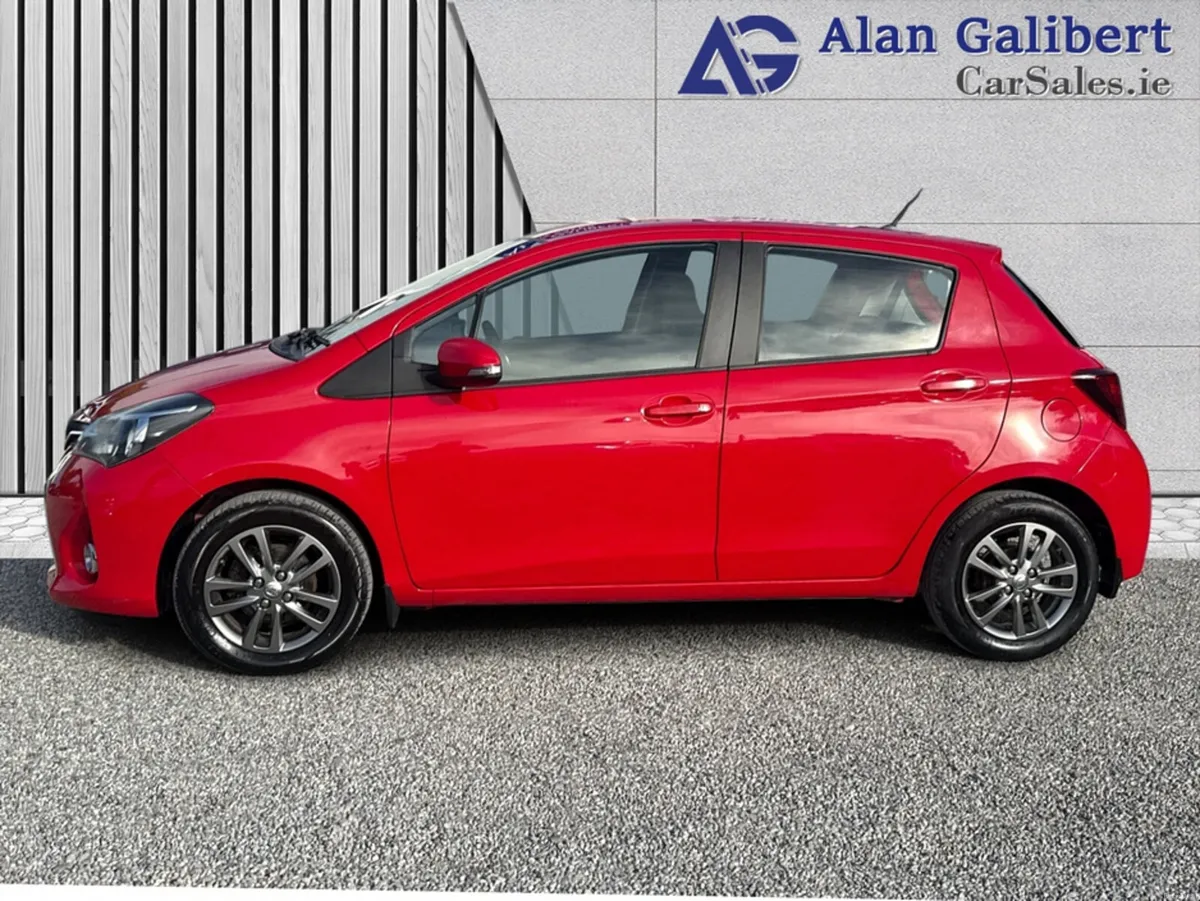 Toyota Yaris 1.0 LUNA - Image 5