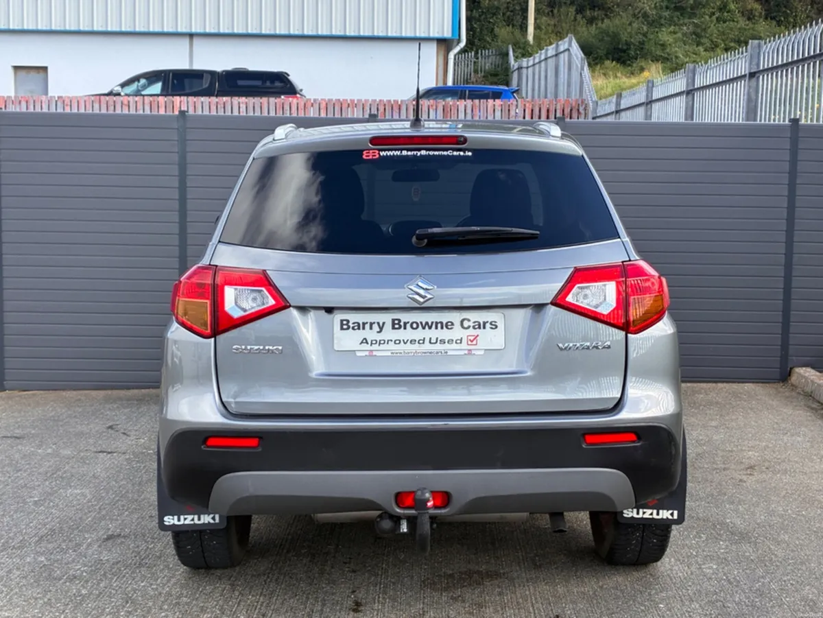Suzuki Vitara GL+ 5DR - Image 6