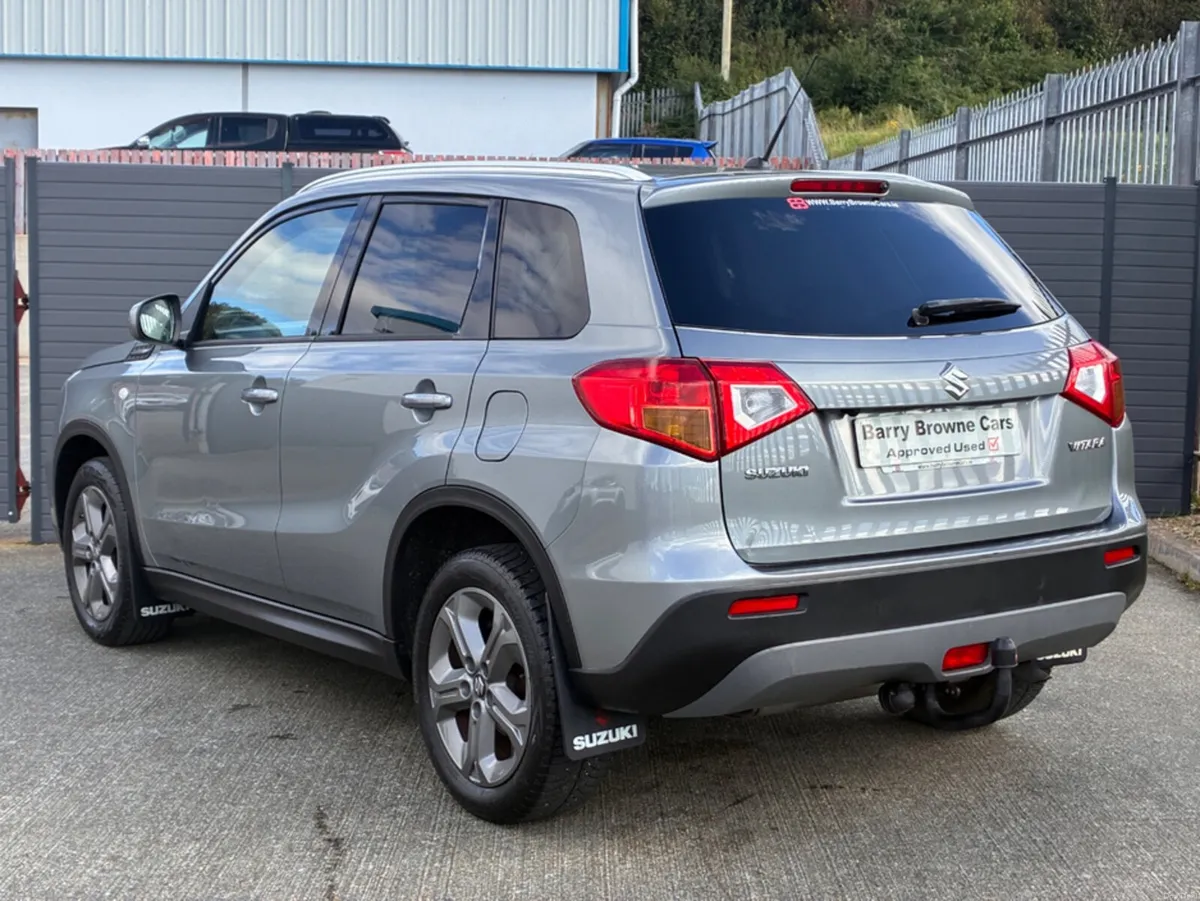 Suzuki Vitara GL+ 5DR - Image 4