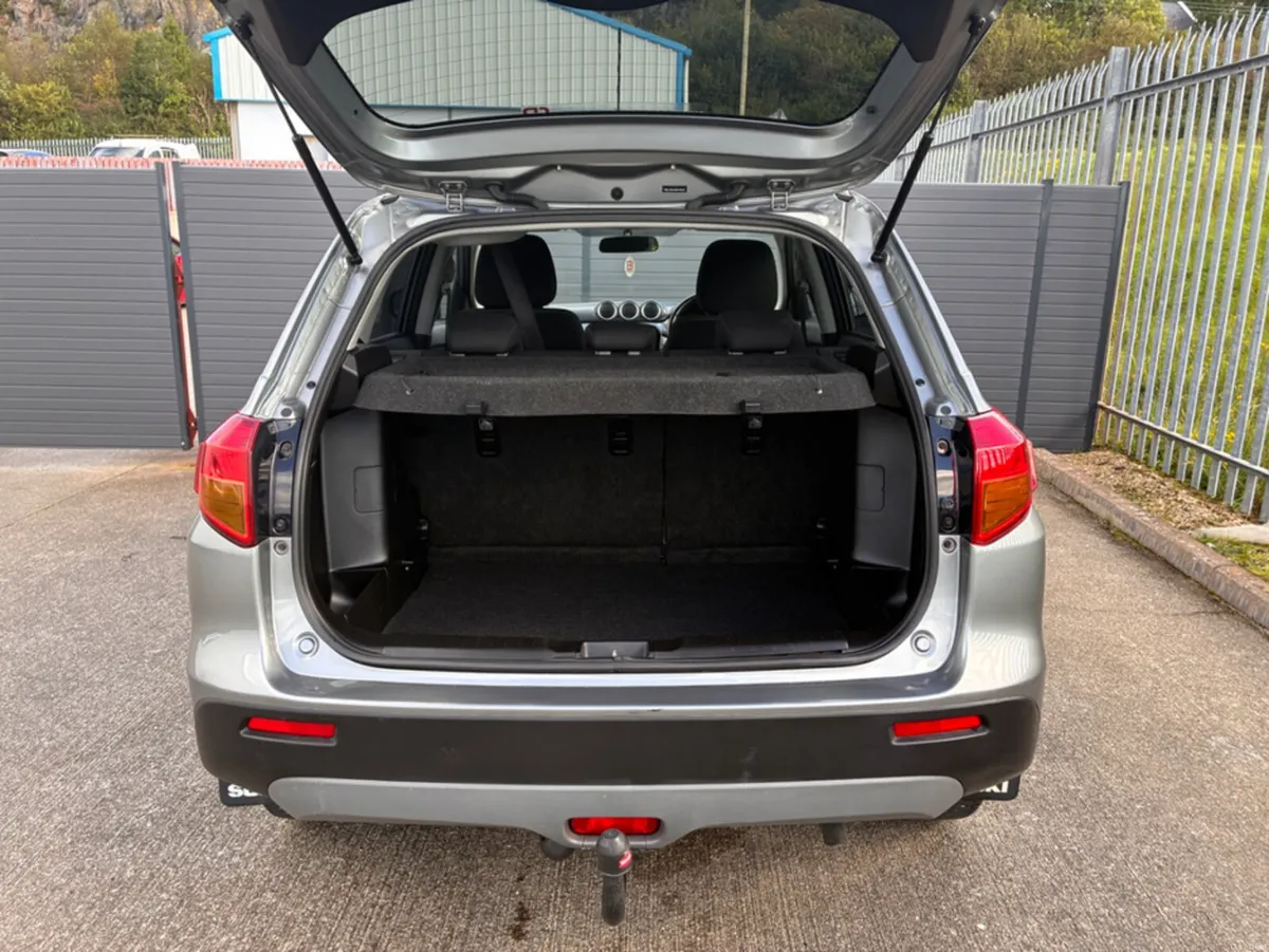 Suzuki Vitara GL+ 5DR - Image 5