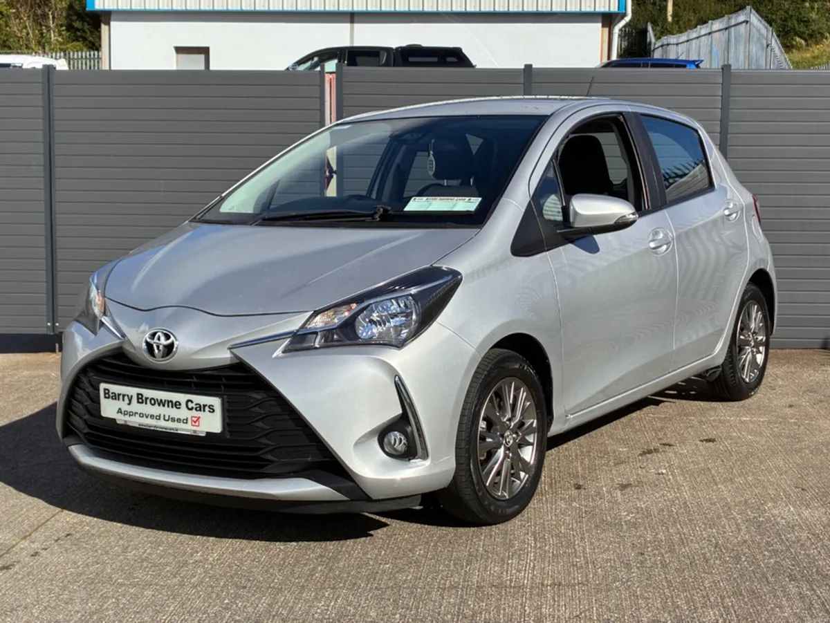 Toyota Yaris 1.0 LUNA 4DR - Image 2
