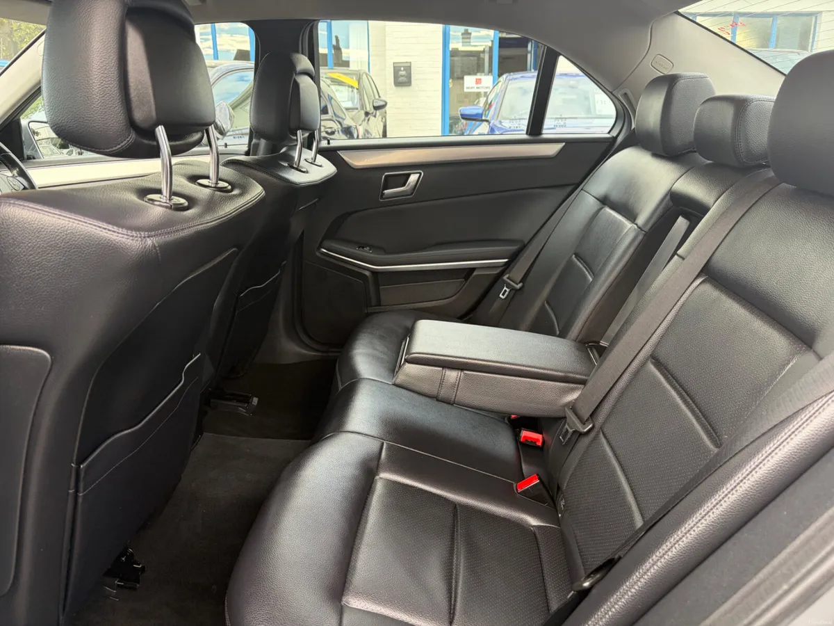 2012 MERCEDES E200 CDI AMG STYLE AUTO - Image 6