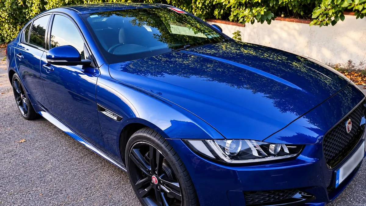 Jaguar XE 2015 - Image 1