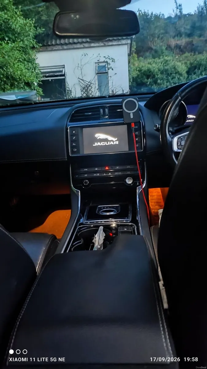 Jaguar XE 2015 - Image 3