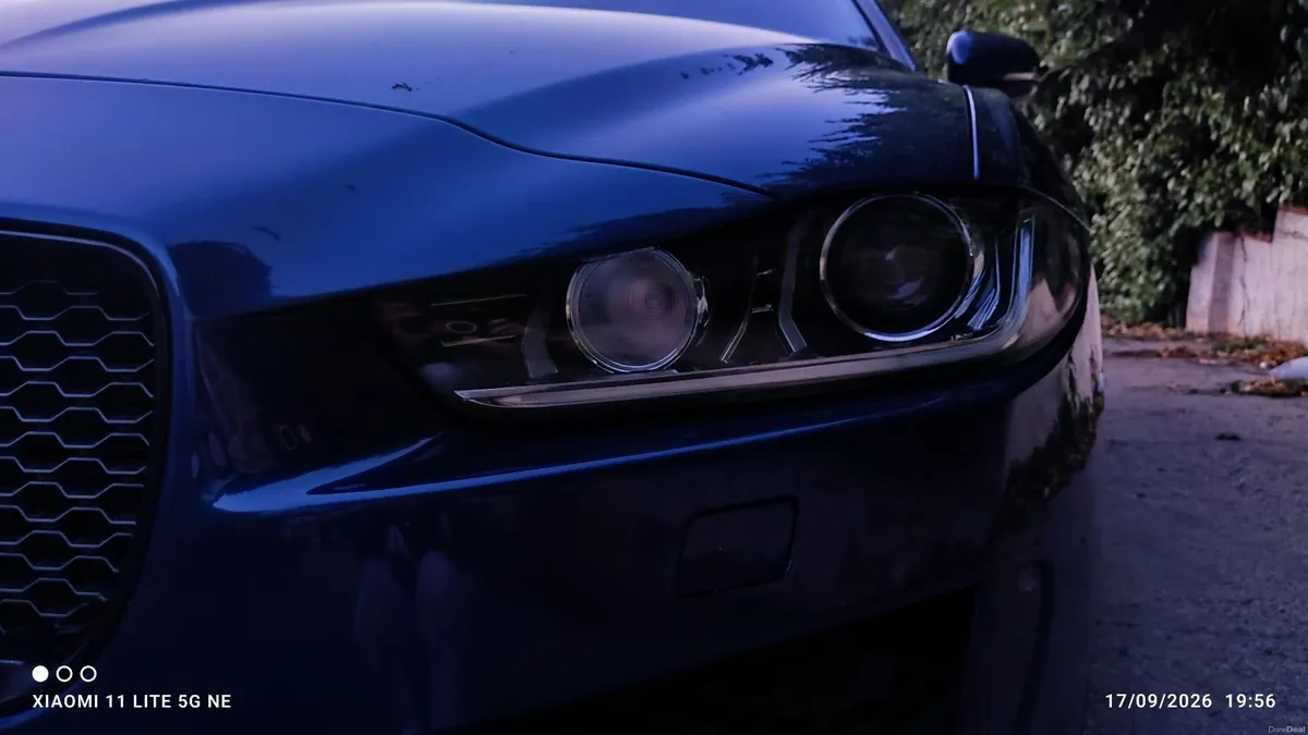 Jaguar XE 2015 - Image 5