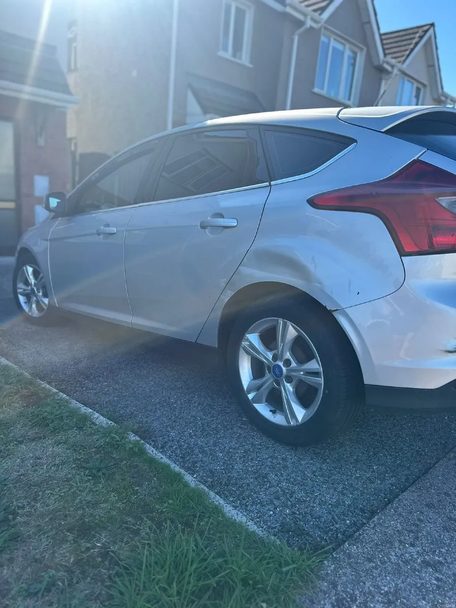 Ford Focus 2014 - Image 3