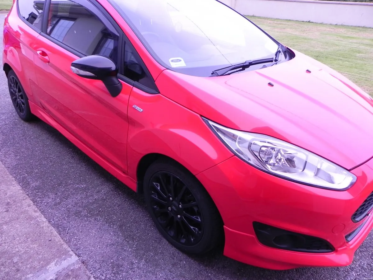 Ford Fiesta 2017 ST Line - Image 2