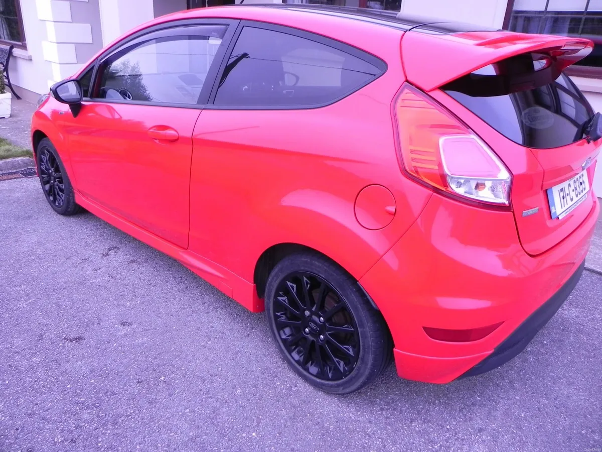 Ford Fiesta 2017 ST Line - Image 6